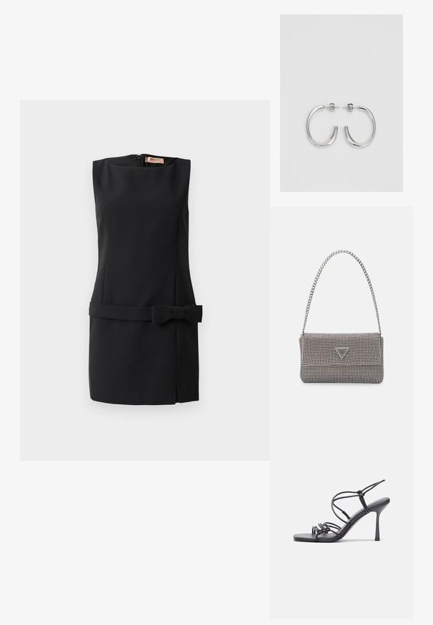 Čierne bezrúškove šaty z hladkej látky, s mašľou v oblasti pásu, so zapínaním na zips na zadnej strane a bočným rozparkom. Minimalistický dizajn.; Čierne sandále na vysokom podpätku majú tenké remienky s uzlovým dizajnom, hladký štvorcový špičku a elegantný stiletto podpätok.; Svetlošedá metalická kabelka s reťazovým popruhom, ozdobená malými kruhovými kovovými štítkami a trojuholníkovým logom značky.; Strieborné kruhové náušnice s hladkým a lesklým povrchom. Okrúhly tvar, ľahký dizajn, s uzáverom na kolík.
