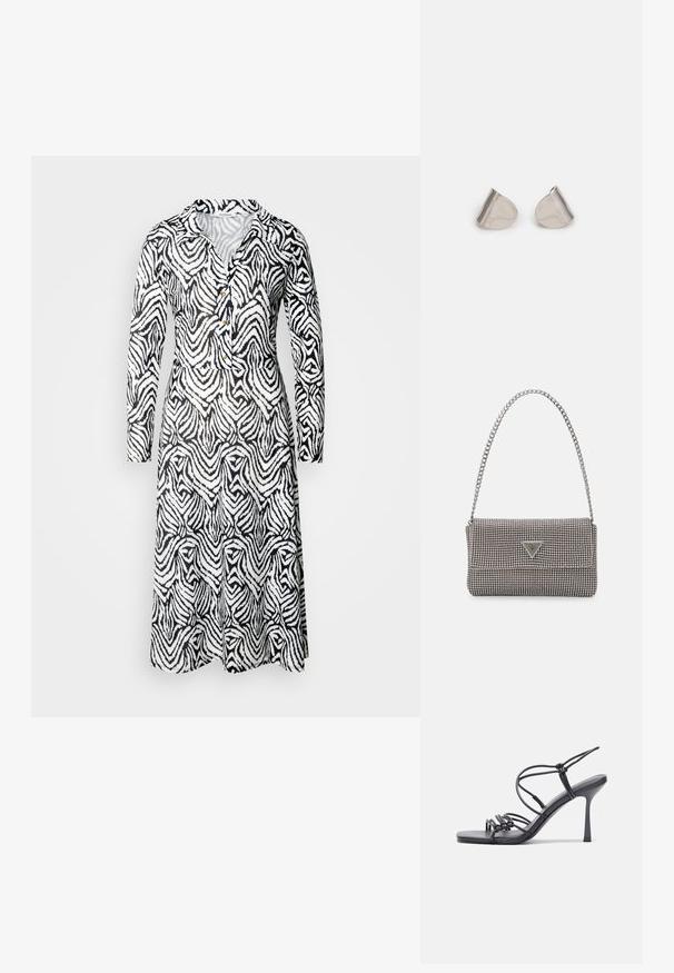 Zwart-witte jurk met een kraag, lange mouwen, knoopdetail en een vloeiende ontwerp met golvende strepen over de stof.; Zwarte hoge hakken sandaaltjes hebben dunne banden met een geknoopt ontwerp, een gladde vierkante neus en een elegante stiletto-hak.; Lichtgrijze metallic handtas met een kettingriem, versierd met kleine ronde metallic studs en een driehoekig merkimago.; Zilveren metalen oorbellen met een gladde, druppelvorm en een gepolijste afwerking. Subtiele gravures voegen detail toe. Minimalistisch ontwerp.