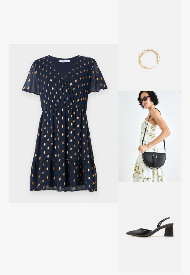 Jūras flotes kleita ar īsām piedurknēm, ar apvītu dizainu, zelta punktu rakstu un kārtainu apakšmalu. Izgatavota no viegla, plūstoša materiāla.; Melnas, norādītas, siksnas apavi ar atvērtu papēdi, izgatavoti no gludas ādas, ar zemu kvadrātveida papēdi un tievām siksniņām aizmugurē drošai piegulšanai.; Melnas ādas rokassoma ar izliekta formu, noņemamu siksnu un zelta aksesuāriem. Somai ir vāciņš ar sprādzes detaļu.; Zelta toņa gredzens ar organisku, vērptu dizainu, gludu virsmu un sašaurinātiem galiem, radot mūsdienīgu, skulpturālu izskatu.