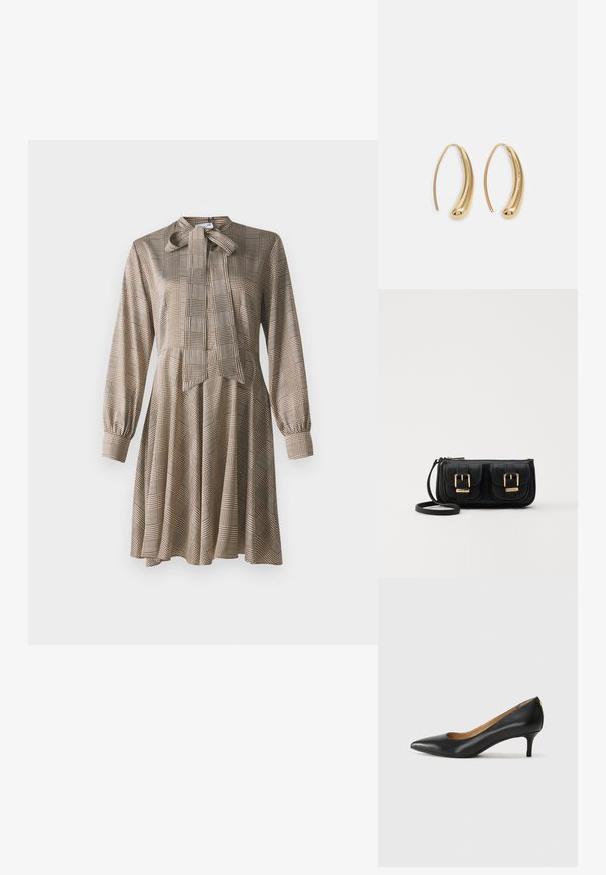 Dlouhý rukáv, béžové šaty s límcem na mašličku, s hnědým kostkovaným vzorem a rozšířenou sukní. Vyrobeno z hladké tkaniny s jemnou texturou.; Černé kožené lodičky s špičatou špičkou, nízkým podpatkem a hladkým povrchem. Mají mírné otevření vpředu a minimální kovové prvky na zadní straně.; Černá kožená crossbody taška se dvěma předními kapsami, zlatými přezkami, zipovým uzávěrem a štíhlým popruhem. Texturovaný povrch a kompaktní obdélníkový tvar.; Náušnice ve tvaru kruhu z pozlaceného kovu s vroubkovaným, prodlouženým tvarem. Mají hladký, lesklý povrch a zaoblený konec pro zvýraznění detailu.