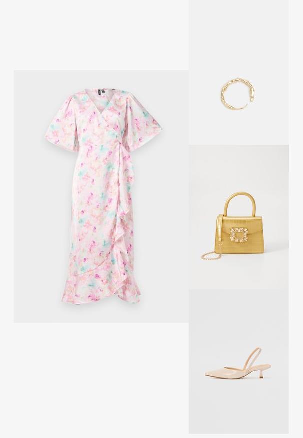 Kvetinové šaty so zabaleným strihom, ktoré majú ružové pozadie s pastelovými farbami, krátke puffové rukávy a volánový lem. Hladká textúra látky.; Bežové lakované sandále na podpätku so špicatou špičkou a štíhlym, štvorcovým podpätkom. Hladká textúra a minimalistický dizajn bez ozdôb.; Žltá falošná krokodília kabelka so štruktúrovaným dizajnom, horným držadlom, odnímateľným reťazovým popruhom a dekoratívnym kryštálovým ozdobením na zapínaní.; Prsteň v zlatej farbe s organickým, skrúteným dizajnom, hladkým povrchom a zužujúcimi sa koncami, vytvárajúci moderný, sochársky vzhľad.