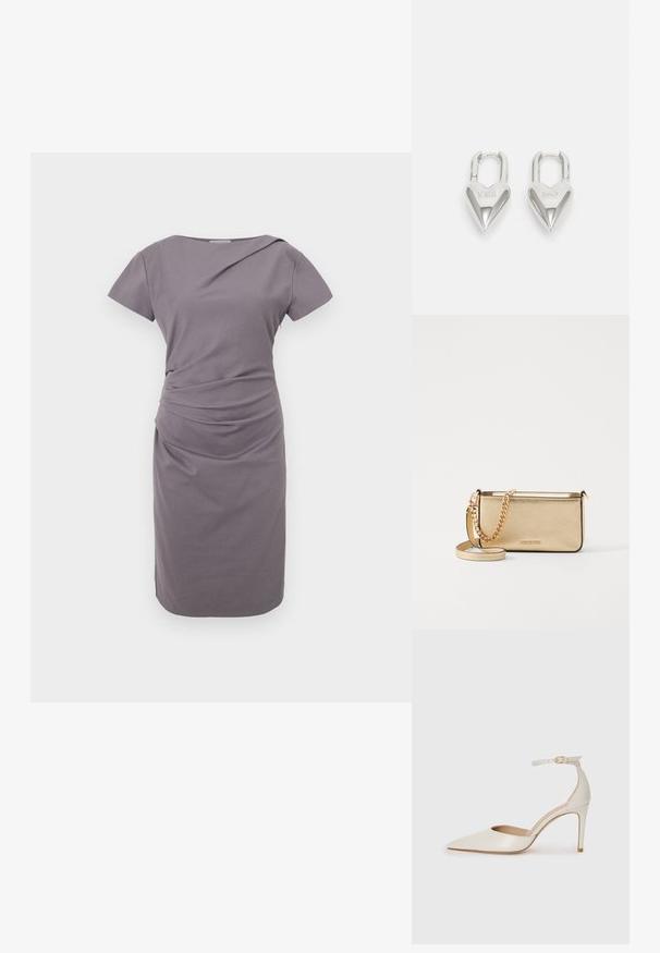 Sivá šaty s krátkym rukávom a priliehavým strihom, so zberaným detailom v oblasti pása, hladkou textúrou a dĺžkou po kolená.; Biele kožené topánky na vysokom podpätku s špicatou špičkou, remienkom okolo členka a štíhlym stiletto podpätkom. Hladký povrch s jemným lesklým povrchom.; Metalická zlatá kožená kabelka so štruktúrovaným povrchom, vybavená zlatým reťazovým popruhom a odnímateľným ramenným popruhom. S logom značky vytlačeným na povrchu.; Strieborné zámky v tvare srdca so vygravírovanými nápismi "ÁNO" a "NIE", leštený povrch, symetrický dizajn a robustný kovový uzáver.