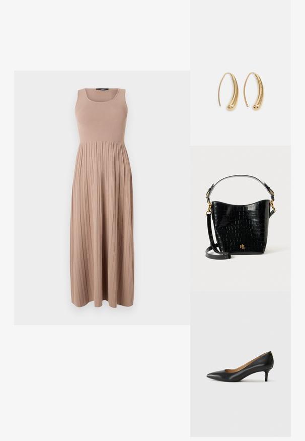 Maxi haljina od mekanog rebrastog materijala, boje tan. Ima prilagođeni gornji deo s okruglim izrezom i lepršavu, naboranu suknju. Jednostavan dizajn.; Crne kožne cipele s uskim vrhom, niskom petom i glatkom teksturom. Imaju blago otvaranje sprijeda i minimalne metalne detalje straga.; Crna torba od kože s uzorkom krokodila, zakrivljenog oblika, s zlatnim metalnim detaljima, podesivim remenom i logotipom sprijeda.; Zlatne metalne naušnice u obliku obruča s zakrivljenim, izduženim oblikom. Imaju glatku, sjajnu površinu i zaobljeni vrh za dodatni detalj.