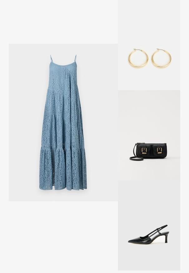 Modrá maxi šaty z čipky s nastaviteľnými špagetovými ramienkami, A-čkové strih, vrstvený volánový lem, zložitý kvetinový vzor a priesvitná textúra.; Čierne patentové slingback topánky na ihlovom podpätku s špicatou špičkou, s textúrovaným hadím vzorom, nastaviteľným popruhom a krátkym, textúrovaným blokovým podpätkom.; Čierna kožená crossbody taška s dvoma prednými vreckami, zlatými sponami, zipsovým uzatváraním a úzkym popruhom. Štruktúrovaný povrch a kompaktný obdĺžnikový tvar.; Zlaté hoop náušnice s hladkým, zaobleným dizajnom, vybavené tenkým drôtovým zapínaním a lesklým povrchom pre žiarivý vzhľad.