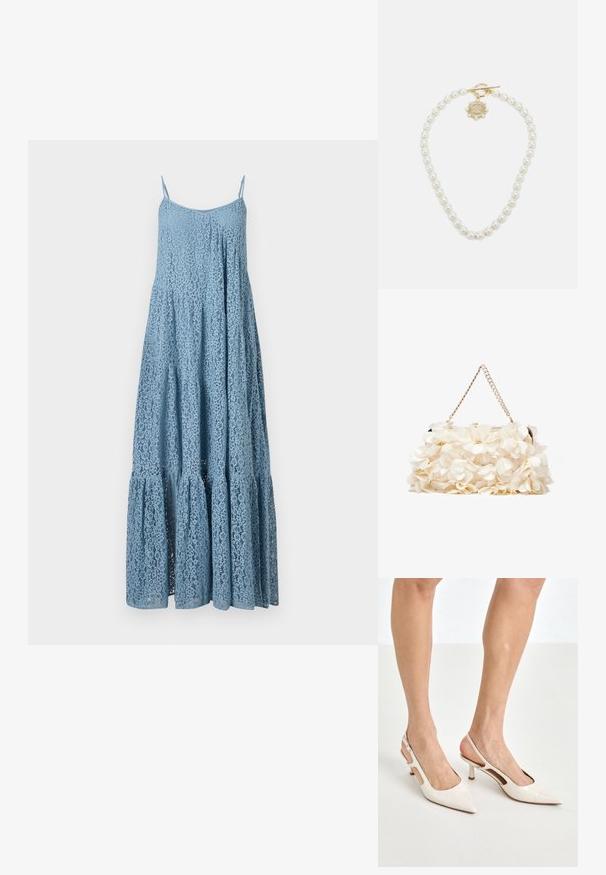 Modrá maxi šaty z čipky s nastaviteľnými špagetovými ramienkami, A-čkové strih, vrstvený volánový lem, zložitý kvetinový vzor a priesvitná textúra.; Bežové lakované lodičky na podpätku so špicatou špičkou a 5 cm podpätkom, s výrezmi po stranách a tenkým remienkom okolo členka.; Biela kvetinová taška s nariaseným textilným povrchom, zlatým reťazovým popruhom a kovovým zámkom. Obsahuje textúrované okvetné lístky pre väčší detail.; Lauren Ralph Lauren COLLAR - Náhrdelník - gold-coloured/white