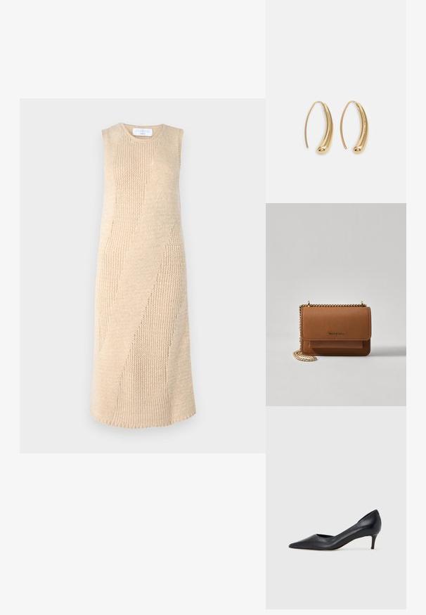 Knälång beige stickad klänning med ett strukturerat diagonalt rutmönster, ärmlös design och rundad halsringning. Mjuk, stretchig tyg.; Svart läderpumps med spetsig tå och låg klack. Har en slät textur och subtil glans. Öppet utskuret fram för extra detalj.; Brun texturerad läder crossbody-väska med guldkedja och klaffstängning. Framsidan har logotypdetalj och en ficka under klaffen.; Guldtonade metallörhängen i en kurvad, avlång form. Har en slät, glänsande yta och en rundad spets för en extra detalj.
