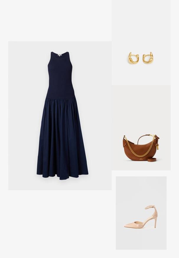 Granatowa sukienka z dopasowanym, prążkowanym góram oraz zgromadzoną, objętościową spódnicą. Wykonana z gładkiego materiału o matowym wykończeniu.; Nude lakierowane buty na szpilce z odkrytym palcem i paskiem wokół kostki, charakteryzujące się gładką fakturą i minimalistycznym designem.; Brązowa skórzana torebka o zaokrąglonym kształcie, z złotym łańcuszkiem, wewnętrzną kieszenią oraz odczepianym paskiem na ramię. Posiada kontrastowe przeszycia.; Złote kolczyki w kształcie hoop charakteryzujące się gładkim, zaokrąglonym wzornictwem z połyskliwym wykończeniem. Kolczyki mają kompaktowy, masywny kształt oraz bezszwowy zamek.