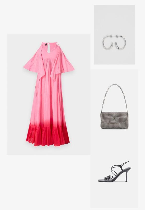 Gradiensekben pink maxi ruha, amely világos árnyalatból sötétbe megy át. V-nyakkivágással, bővülő ujjakkal és ráncolt derékkal rendelkezik. Texturált anyag.; Fekete magas sarkú szandálok vékony pántokkal, csomózott mintával, sima négyzetes orral és karcsú stiletto sarkal rendelkeznek.; Világosszürke fémes kézitáska lánc pánttal, kis kör alakú fém kifinomult díszítéssel és háromszög alakú márkagéppel.; Ezüst karika fülbevalók sima, fényes felülettel. Lekerekített forma, könnyű kialakítással, tűs zárómechanizmussal.
