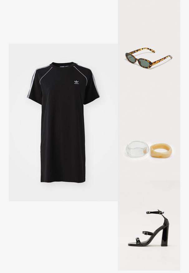 Vestido preto de manga curta feito de tecido macio, com riscas brancas laterais, decote redondo e um pequeno logotipo no peito.; Sandálias pretas de verniz com salto alto, duas fivelas, biqueira quadrada e salto largo, apresentando uma textura lisa e brilhante.; Óculos de sol de tartaruga com armações ovais, lentes verde-escuras e hastes delgadas. Apresenta um logótipo subtil na haste.; Anéis de resina clara e âmbar, um liso e transparente, o outro com um acabamento texturizado em âmbar. Ambos apresentam designs arredondados e robustos.