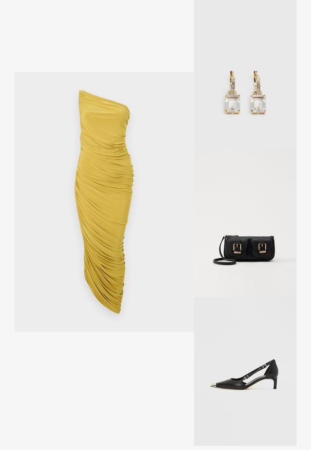 Norma Kamali DIANA GOWN - Svečana odjeća - asparagus; Crni kožni kitten heel s nazubljenim srebrnim vrhom i dvostrukim remenčićima na bijeloj pozadini.; Crna kožna torba preko ramena s dva prednja džepa, zlatnim kopčama, zatvaranjem na zip i uskim remenom. Teksturirana površina i kompaktan pravokutan oblik.; Zlatne naušnice s pravokutnim, prozirnim kristalom koji visi ispod niza malih, okruglih prozirnih akcenata. Elegantni, moderni dizajn.