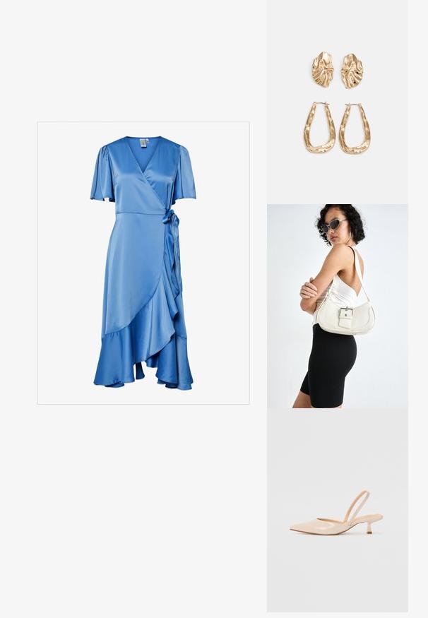 Modra satenasta obleka z zavihki, kratkimi krili, V-izrezom, s povezavo v pasu in nabranim robom za dodano teksturo.; Bež čevlji na peto iz patentiranega usnja, s koničastim nosom in ozko kvadratno peto. Gladka tekstura in minimalističen dizajn brez okrasja.; Bela usnjena torbica s ukrivljeno obliko, nastavljivim trakom in majhnim detajlom s sponko. Model nosi oprijet črno obleko.; Zlato obarvani uhani z teksturiranimi, valovitimi oblikami. Vključujejo skulpturalne sponke za ušesa in odprto obliko obročka s kladivastim finišem.