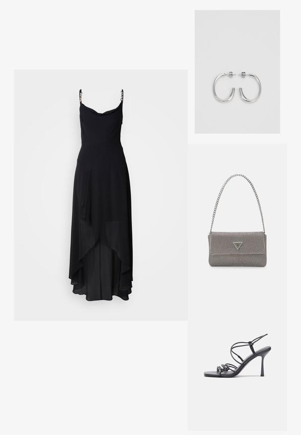 Czarna wieczorowa sukienka z dekoltem typu cowl, regulowanymi ramiączkami i warstwowym asymetrycznym dołem. Wykonana z lekkiej, płynącej tkaniny.; Czarne sandały na wysokim obcasie mają cienkie paski z węzłowym wzorem, gładki, kwadratowy czubek i smukły obcas w stylu szpilki.; Jasnoszara metaliczna torebka na łańcuszku, ozdobiona małymi okrągłymi metalowymi ćwiekami oraz trójkątnym logo marki.; Srebrne kolczyki na biglu o gładkim, błyszczącym wykończeniu. O zaokrąglonym kształcie, lekkim designie, z zamknięciem na zatrzask.