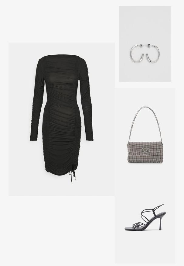Črna obleka z dolgimi rokavi in nabrano teksturo, z kvadratnim izrezom in detajlom z vrvico na robu, kar omogoča prilagojeno prileganje. Gladka tkanina.; Črne visoke sandale na peto imajo tanke naramnice z vozlom, gladek kvadratni toe in eleganten stiletto peto.; Svetlo siva kovinska torbica z verižnim ročajem, okrašena z majhnimi okroglimi kovinskimi bleščicami in trikotnim logotipom blagovne znamke.; Srebrne obročaste uhane z gladko, sijočo površino. Zaobljena oblika, lahka zasnova, z zapiranjem na zatič.