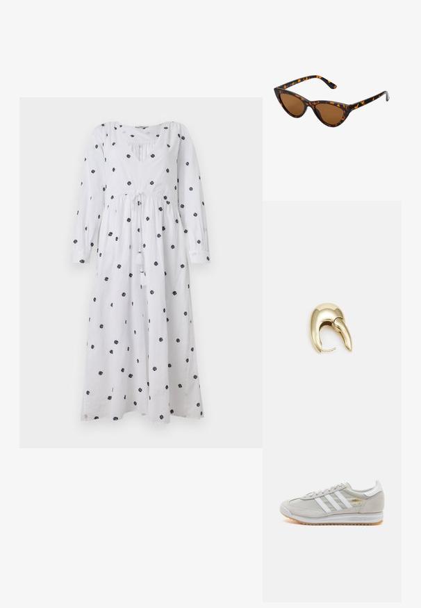 Bílé šaty s dlouhými rukávy a výstřihem do V. Mají černou květinovou výšivku a šňůrku v pase s třásněmi. Měkká, lehká látka.; Světlé šedé tenisky vyrobené z semiše a síťoviny, se třemi bílými pruhy, kulatou špičkou a gumovou podrážkou. Zlatý logo akcent u šněrování.; Sluneční brýle ve stylu kočičích očí s černo-oranžovým želvovinovým rámem, hnědými skly a elegantními, špičatými konci. Obsahují minimalistické logo na straně.; Náušnice ve zlatém tónu z kovu s elegantním zakřiveným designem. Vyznačují se jedinečným špičatým tvarem, lesklým povrchem a závěsem na kloub.