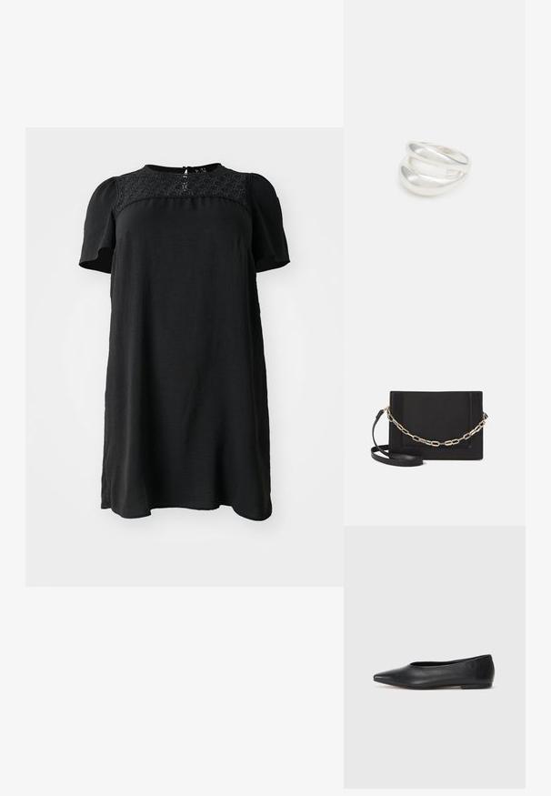 Črna obleka s kratkimi rokavi, z gubanim čipkastim delom pri vratu, sproščen kroj in subtilna A-linijska oblika. Enostavna tkanina brez vzorcev.; Črne usnjene balerinke, koničast toe, minimalističen dizajn, gladka tekstura, nizka peta, brez vidnih kovinskih delov ali okraskov.; Črna usnjena torba čez ramo z gladko teksturo, pravokotno obliko in kovinskim verižnim detajlom spredaj. Vključena je nastavljiva naramnica.; Srebrn dvojni prstan z gladko, polirano površino. Ima tekoč, ukrivljen dizajn z prekrivajočimi se sekcijami za sodoben videz.