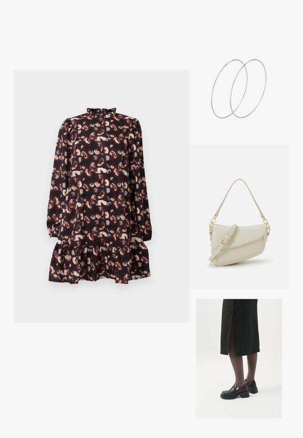 Juoda suknelė su aukštu raukšlėtu apykakle, ilgomis rankovėmis ir pakopine apačia. Turi žaismingą smėlio ir rūdžių spalvos raštą tamsiame fone.; Juodos odinės bateliai su apvaliu nosiu, stora blokine pakulne ir elastingais šonais, derinami su tamsiomis pėdkelnėmis ir juoda sijonu su plyšiu.; Mažas kreminis rankinukas su tekstūruotu paviršiumi, ilga reguliuojama juostele, grandinėle ir užsegimu su atvartu. Aukso detalės.; Sidabrinės pusmėnulio auskarai minimalistiniu dizainu. Apskritimo forma, lygus paviršius ir plonas profilis. Lengvi su poliruotu apdailu.