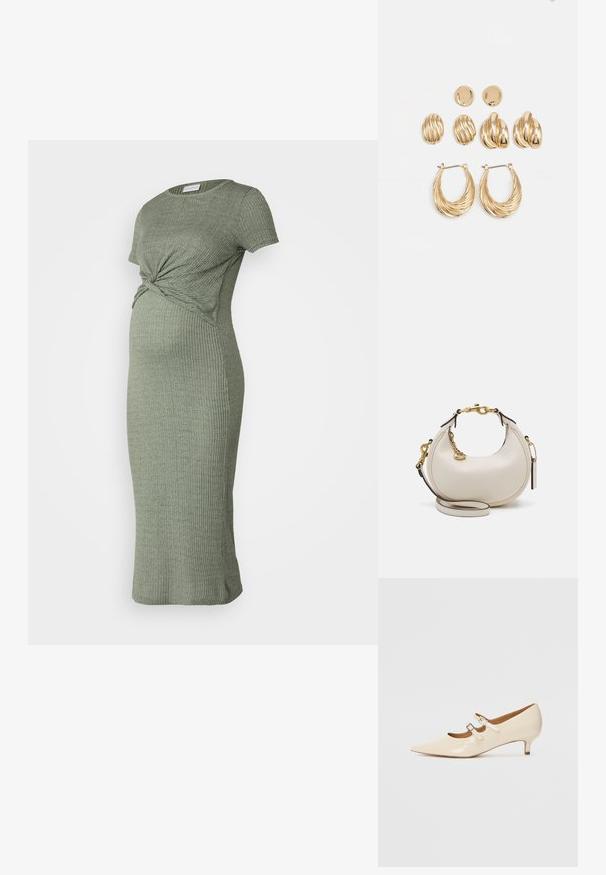 Vestido de maternidade em tricô canelado na cor verde-oliva, com detalhe frontal torcido, mangas curtas, silhueta ajustada e comprimento midi.; Sapatos Mary Jane de couro sintético bege com duas fivelas ajustáveis, bico apontado e um salto baixo. Textura suave com um acabamento brilhante.; Bolsa de mão em pele creme com forma de meia-lua, detalhes em ouro, acabamentos pretos e uma alça removível. Apresenta um detalhe em corrente e uma etiqueta.; Conjunto de brincos em tom dourado composto por três pares: brincos de botão ovais texturizados, brincos de design ondulado e grandes brincos em argola com camadas em relevo.