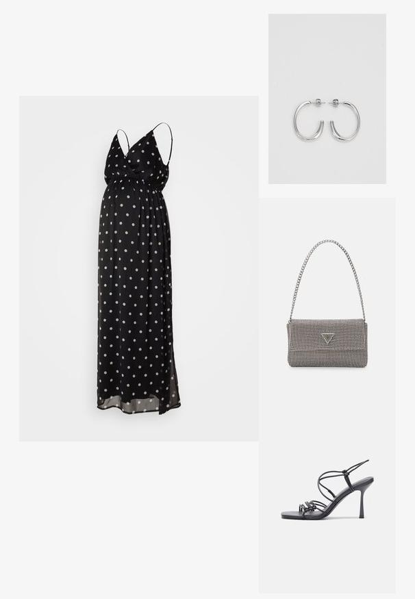 Čierne maxi šaty s bielymi bodkami, ľahký materiál, hlboký výstrih do V, nastaviteľné ramienka, riasený pás, splývavý strih.; Čierne sandále na vysokom podpätku majú tenké remienky s uzlovým dizajnom, hladký štvorcový špičku a elegantný stiletto podpätok.; Svetlošedá metalická kabelka s reťazovým popruhom, ozdobená malými kruhovými kovovými štítkami a trojuholníkovým logom značky.; Strieborné kruhové náušnice s hladkým a lesklým povrchom. Okrúhly tvar, ľahký dizajn, s uzáverom na kolík.