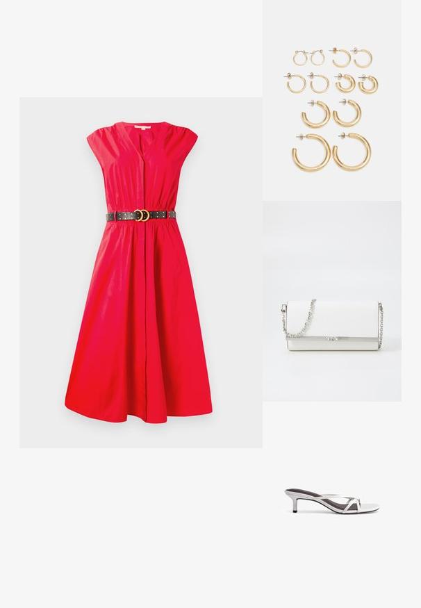 Punane puuvillane kleit lühikeste varrukatega, V-kaelusega, vöökoht on rõhutatult, must vöö, millel on kuldsed topeltringid ja studid. Laienev seelik, mille pikkus ulatub põlvedeni.; Hõbedased kontsakingad ristpaeltega disainiga, sileda pinnaga ja terava varbaga. Kontsa kõrgus on umbes kaks tolli.; MICHAEL Michael Kors MONA - Ülerinna-kott - optic white; Kullakraadidest kuldne kõrvarõngaste komplekt, mis sisaldab erinevaid suurusi ja disaine, sealhulgas väikeseid, keskmisi ja suuri stiile, millel on siledad metallilised viimistlused.