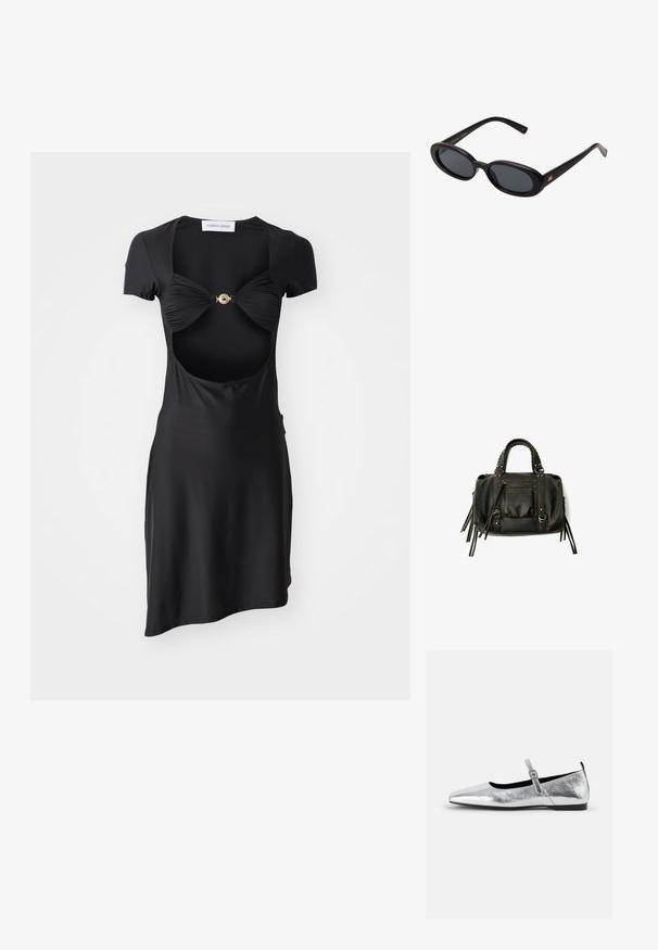 Černé šaty s krátkými rukávy, hlubokými výstřihy a nařasenou oblastí dekoltu. Obsahují centrální zlatou ozdobu. Hladká textura.; Stříbrné metalické baleríny s špičatou špičkou, kotníkovým řemínkem s nastavitelnou sponou, texturovaným povrchem a minimální černou podrážkou.; Černé oversized sluneční brýle s oválnými čočkami, hladkým plastovým rámem a zlatými akcenty na spáncích. Tmavé čočky poskytují ochranu před sluncem.; Černá kožená kabelka s pletenými rukojetmi, kapsou na zip a visícími třásněmi. Texturovaný povrch s kovovými hroty a kovovými akcenty.