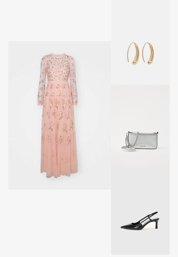 Needle & Thread POSY ROUND NECK GOWN - Roupa de cerimónia - faded coral; Salto slingback em patente preta com bico apontado, apresentando um padrão de pele de cobra texturizado, tira ajustável e um salto bloco curto e texturizado.; Bolsa crossbody de couro prateada com um acabamento texturizado, detalhes em corrente e alça, e fecho de zíper. Apresenta um logotipo na parte da frente.; Brincos em metal dourado com forma de arco alongado e curvado. Apresentam uma superfície lisa e brilhante, com uma ponta arredondada para um detalhe adicional.