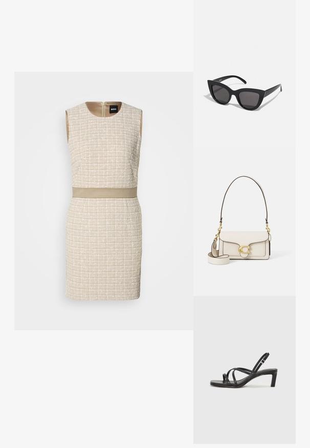 Tkana beżowa sukienka z teksturowanym wzorem, bez rękawów, okrągłym dekoltem i pasującym paskiem w talii. Zamek błyskawiczny z tyłu.; Czarne sandały na obcasie z prostokątnym noskiem i niskim słupkowym obcasem. Posiadają wiele cienkich pasków i regulowany pasek na kostkę. Wykonane z gładkiej skóry.; Czarne okulary przeciwsłoneczne w kształcie kociego oka z matowym wykończeniem, z szarymi soczewkami, ostrymi kątami i smukłymi bocznymi ramionami. Nazwa marki widoczna na wewnętrznej części ramienia.; Kremowa skórzana torebka o zarysowanym kształcie, z kontrastowymi czarnymi krawędziami, złotymi akcentami oraz odpinanym paskiem z charakterystycznym logo.
