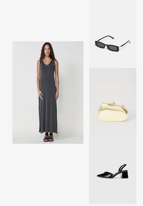 Ilga, tamsiai pilka be rankovių suknelė su šonkauliais, turinti apvalų iškirpimą ir šoninius plyšius, derinama su juodais sandalais ant plonos petnešėlės.; Juodos lakuotos odinės šlepetės su smailiu pirštu ir geometriniu bloko kulnu. Turi elegantišką, minimalistinį dizainą ir lygų paviršių.; Juodos stačiakampės akinių nuo saulės su tamsiais lęšiais, blizgančiais plastikinių rėmų ir auksiniais akcentais ant šventyklų. Minimalistinis dizainas ir elegantiška forma.; Metalinis auksinis rankinukas su glotnia, suapvalinta forma, turintis viršutinį mygtuko užsegimą ir mažą grandinėlės dirželį nešiojimui.