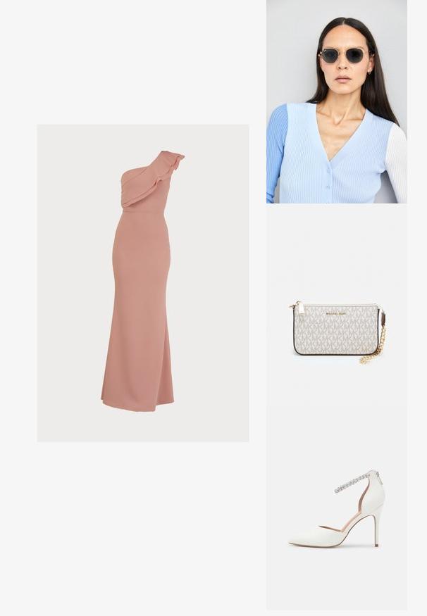 Ühe õlaga roosa maxi-kleit, millel on rippuvad ääred, istuv kehaosa ja sile, veniv kangas. Põrandani ulatuv disain koos kerge küljetaskuga.; Valge kõrge kontsaga king, millel on terav nina disain, nahkmaterjal, reguleeritav pahkluu rihm, mis on kaunistatud rhinestone'idega, ja kitsas stilettokonts.; Ringikujulised prillid tumedate läätsede ja kullast raamiga. Mudel on selga pannud helesinise soonikuga kardigani, millel on nupud ja kontrastsed valged varrukad.; Michael Korsi randmevõru beige kaetud kangast, millel on korduv MK logo muster, kuldne riistvara ja eemaldatav ahelistrap.