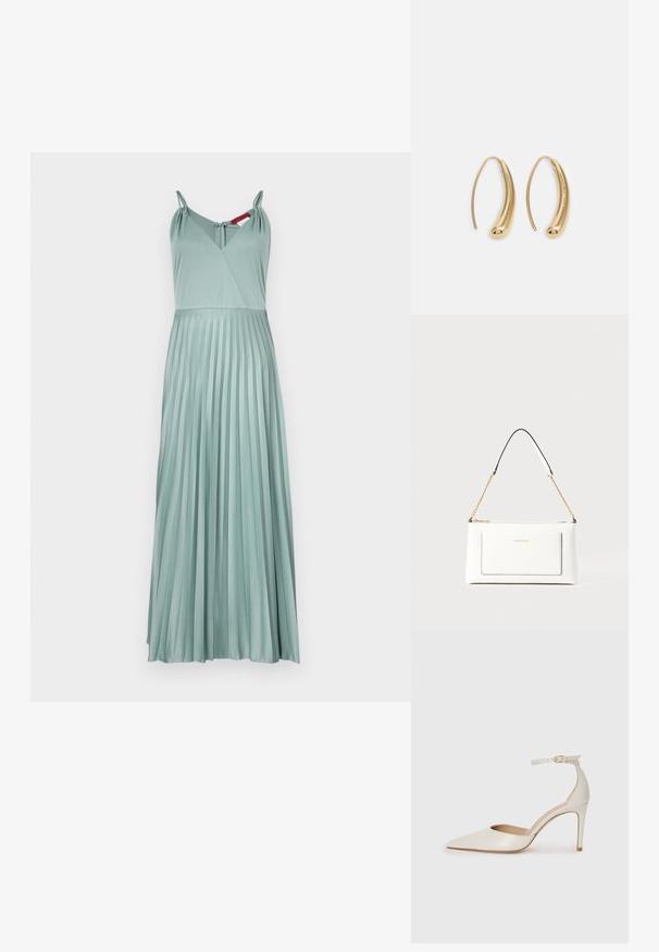 Ilga, raukšlėta suknelė šviesiai žalia spalva, su reguliuojamomis petnešomis ir giliu V formos iškirpte. Pagaminta iš lygaus audinio, turinčio lengvą tekstūrą.; Balti odiniai aukštakulniai batai su smailiu priekiniu galu, kulkšnies dirželiu ir siauru stiletu. Lygi tekstūra su subtiliu blizgiu paviršiumi.; Balta odinė rankinė su tekstūruotu paviršiumi, turinti auksinį grandinėlės dirželį ir juodas detales. Įskaičiuota priekinė kišenė ir užtrauktuko uždarymas.; Auksinės metalinės auskarų kabės su lenktą, pailgą forma. Turi lygų, blizgantį paviršių ir užapvalintą galiuką papildomam akcentui.