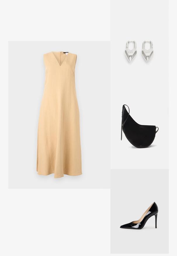 Ærmeløs V-hals kjole i lyse beigefarvet linned, med en lige silhuet og en diskret A-form med en kantlinje under knæene.; Sorte lakerede højhælede sko med en spids tå-design og en strømlinet silhuet. Har en glat, skinnende finish og en slank stiletto-hæl.; Sort læderhåndtaske med en buet måneform, der har en slank rem og subtil guldbranding på forsiden. Glat tekstur med minimal hardware.; Sølv hjerteformede hængelåse med indgraveret "JA" og "NEJ" tekst, poleret finish, symmetrisk design og en robust metalklap.