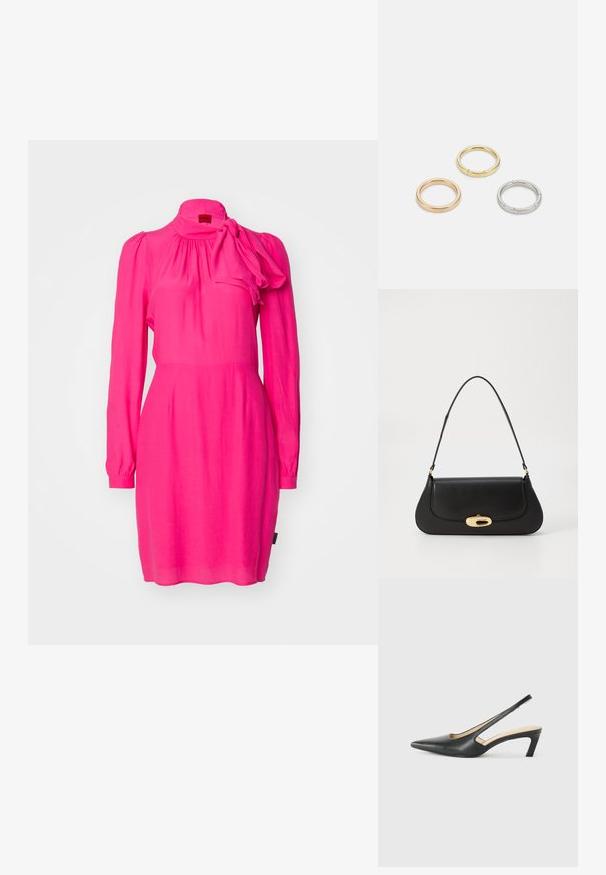 Oblačilo v fuksija roza barvi z dolgimi rokavi, nabrano dekoltejem in naglavnim poudarkom v obliki pentlje na rami. Narejeno iz lahke tkanine.; Črne čevlje s koničastimi nosovi in slingback obliko z nizko peto, izdelane iz gladke usnjene materiale ter s črtasto zasnovo na strani za prezračevanje.; Črna usnjena torba s ukrivljeno zasnovo, z zlatimi dodatki in zgornjim ročajem. Ima eleganten zapirni mehanizem in gladko teksturo.; Trije kovinski prstani: eden rožnato zlati, eden zlat z teksturiranimi detajli in eden srebrn, vsi z vgraviranim logotipom na notranji strani.