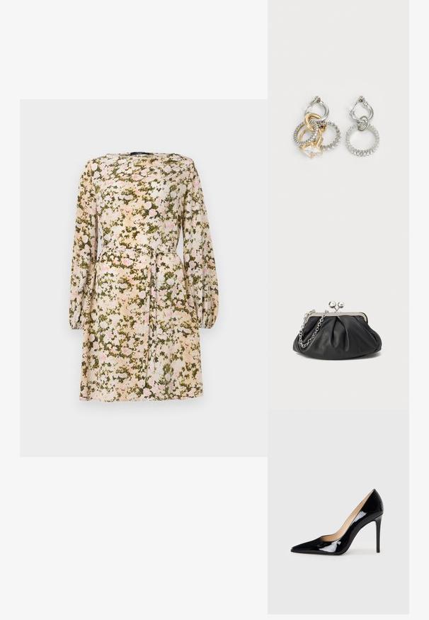 Bloemenjurk van lichtgewicht stof, met een crèmekleurige basis en een roze en groene bloemenpatroon, lange mouwen en een strikdetail bij de taille.; Zwarte lakleren hoge hakpumps met een puntige neus en een slanke silhouet. Heeft een gladde, glanzende afwerking en een slanke stilettohak.; Zwarte leren clutch met geplooide textuur, zilverkleurig metalen frame, drukknopsluiting en kettingriem. Glad, zacht oppervlak.; Oorbellen in de vorm van hoops met verweven gouden en zilveren ringen, voorzien van een heldere cubic zirconia accent en een textuurband op één ring.