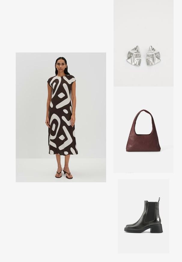 Braunes Midi-Kleid mit weißem abstraktem Muster, kurzen Ärmeln, runder Halslinie und geschwungener Saumlinie. Das Modell kombiniert es mit braunen Riemchensandalen.; Schwarze Leder-Ankle-Boots mit glatter Oberfläche, elastischen Seitenpanelen und einem massiven Absatz. Sie verfügen über eine Zugschlaufe für einfaches Anziehen.; Burgunderfarbene Lederhandtasche mit dreieckiger Form, offener Oberseite und geflochtenem Detail entlang des Griffes. Glatte Textur mit matter Oberfläche.; Silberne Metallohrringe mit einem wellenförmigen, skulpturalen Design, das eine polierte Oberfläche und unregelmäßige Formen aufweist, die eine zeitgenössische Ästhetik betonen.
