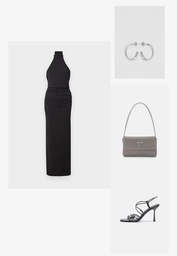 Fekete, pánt nélküli ruha sima anyagból, testes szabással, deréknál ráncolással és hosszú, egyenes szoknyával.; Fekete magas sarkú szandálok vékony pántokkal, csomózott mintával, sima négyzetes orral és karcsú stiletto sarkal rendelkeznek.; Világosszürke fémes kézitáska lánc pánttal, kis kör alakú fém kifinomult díszítéssel és háromszög alakú márkagéppel.; Ezüst karika fülbevalók sima, fényes felülettel. Lekerekített forma, könnyű kialakítással, tűs zárómechanizmussal.