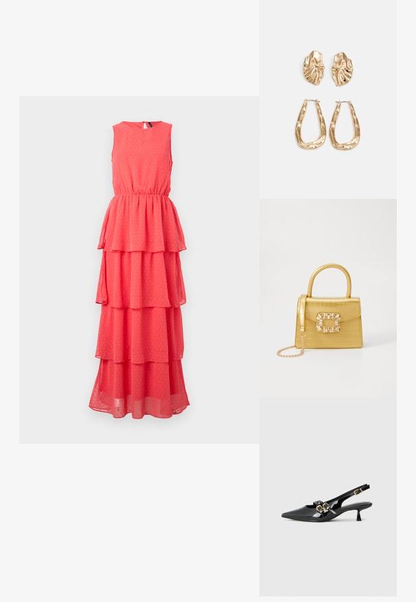 Rochie fără mâneci de culoare coral, cu volane suprapuse, talie elastică, decolteu rotund și un model discret cu puncte. Fabricată dintr-un material ușor, transparent.; Cizme slingback din piele lăcuită neagră, cu vârful ascuțit, două curele cu catarame aurii și un toc scurt de tip kitten heel. Textură netedă.; Geantă galbenă din faux-crocodil cu un design structurat, mână superioară, curea detașabilă cu lanț și embellisment decorativ cu cristale pe închidere.; Cercei aurii cu forme texturate și ondulate. Include studs sculpturale cu clip și un design de cerc deschis cu un finisaj cioplit.