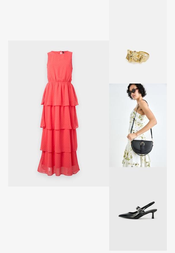 Robe sans manches corail avec volants superposés, taille élastique, encolure ronde et motif à pois subtil. Fabriquée en tissu léger et transparent.; Escarpins slingback en cuir verni noir avec un bout pointu et un petit talon bloc, mettant en avant un accent en boucle argentée sur la sangle.; Sac à main en cuir noir avec une forme courbée, bandoulière amovible et des accessoires en or. Le sac est doté d'un rabat avec un détail de boucle.; Bague en or avec un design texturé et ondulé présentant trois sommets proéminents. Surface lisse et brillante avec un anneau ouvert pour un ajustement ajustable.