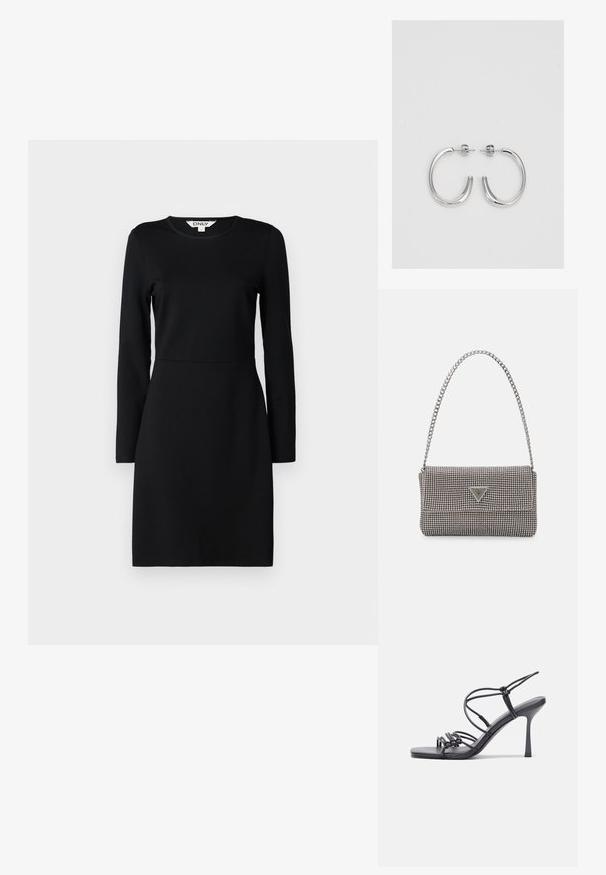 Crna haljina dugih rukava s okruglim izrezom. Prilagođen silueta s detaljem šava na struku. Meki materijal, glatka tekstura. Bez uzoraka ili ukrasa.; Crne sandale na visokoj potpetici imaju tanke trake s čvorastim dizajnom, glatki kvadratni vrh i elegantnu stiletto petu.; Svijetlosivi metalik ruksač s lancem, ukrašen malim okruglim metalnim zakovicama i trokutastim logotipom marke.; Srebrne naušnice u obliku obruča sa glatkom, sjajnom površinom, zakrivljenog oblika i zatvaranjem na čep. Minimalistički dizajn s modernim završetkom.