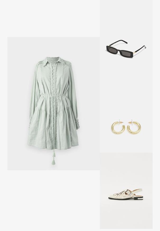 Világoszöld, hosszú ujjú ruha texturált anyagból. Gombos záródással, fodros szegéllyel és zsinóros derékkal, kifli díszítéssel.; Fehér bőr slingback szandál, több széles pánttal és ezüst csatokkal; lapos talp, kis fekete sarokkal és fémes díszítésekkel.; Fekete téglalap alakú napszemüveg sötét lencsékkel, fényes műanyag kerettel, arany díszítéssel az temples. Minimalista design és elegáns forma.; Arany fülbevalók sima, fényes felülettel. Kör alakú dizájn, amely kis kapoccsal és átlátszó tartozékkal rendelkezik a biztonságos viselés érdekében.