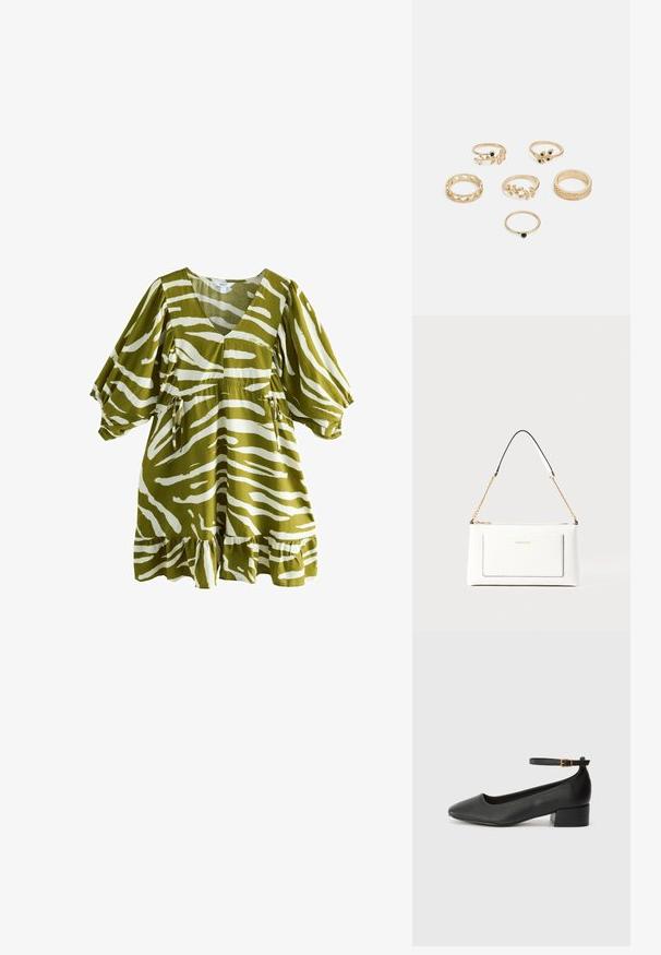 Olivgrünes Kleid mit weißen Zebra-Streifen, V-Ausschnitt, kurzen Puffärmeln, tailliertem Bund und welligen Saum. Aus weichem, strukturiertem Stoff gefertigt.; Schwarze Lederpumps mit spitzem Zehenbereich und niedrigem Blockabsatz. Mit einem Knöchelriemen und einer goldfarbenen Schnalle. Glatte Textur.; Weißes Lederhandtasche mit strukturierter Oberfläche, ausgestattet mit einem goldenen Kettenriemen und schwarzen Akzenten. Enthält eine Fronttasche und einen Reißverschluss.; Set aus sechs goldenen Ringen mit verschiedenen Designs: geflochten, mit Blattmotiven und soliden Bändern; einige mit grünen Edelsteinen akzentuiert.