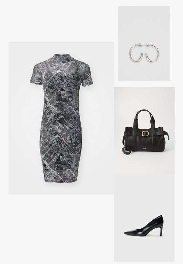 Graues, enganliegendes Kleid mit kurzen Ärmeln, hohem Kragen und einem bedruckten Design, das verschiedene Motive und Text in kontrastierenden Farben zeigt.; Schwarzer Lederhochschuh mit spitzem Zehenbereich, glatter Textur und schmalem Absatz. Minimalistisches Design, keine zusätzlichen Verzierungen.; Schwarze Lederhandtasche mit strukturiertem Design, doppelten oberen Griffen, goldfarbenem Schnallenakzent und geprägtem Markenlogo auf der Vorderseite.; Silberne Creolen mit einer glatten, glänzenden Oberfläche. Abgerundete Form, leichtes Design, mit einer Steckverschluss.