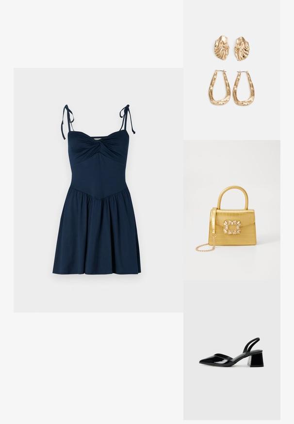 Vestido azul-marinho em tecido elástico, com finas alças ajustáveis, design de corpete torcido, saia rodada com detalhes franzidos.; Sandy em verniz preto com salto slingback, ponta afilada e salto geométrico. Apresenta um design elegante e minimalista com textura suave.; Bolsa amarela em pele de crocodilo falsa, com um design estruturado, pega no topo, alça de corrente removível e decoração de cristal no fecho.; Brincos em tom de ouro com formas onduladas e texturizadas. Inclui studs escultóricos com presilha e um design de argola aberta com um acabamento martelado.