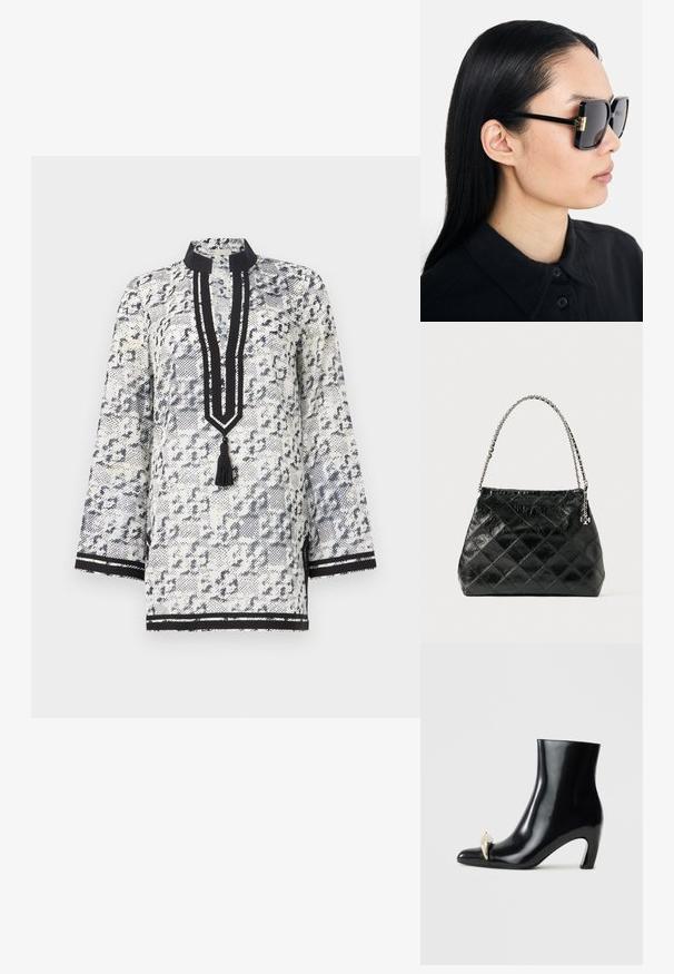Tunic bianco e blu con motivo, colletto alla mandarino, maniche a tre quarti, una patta con un fiocco e dettagli a righe nere.; Stivale nero alla caviglia in pelle lucida, con punta affusolata e un accento decorativo in oro e argento nella parte anteriore. Design con tacco a blocco.; Tory Burch Occhiali da sole - black/dark grey; Borsa a tracolla nera in pelle trapuntata con manico a catena argentata, caratterizzata da un design strutturato e una texture liscia.