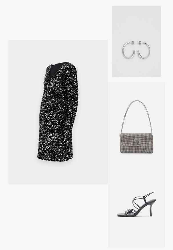 Melnā kleita ar garām piedurknēm, dziļu V veida kakla izgriezumu, izrotāta ar sudraba spīdumiem, pieguļošs siluets, līdz ceļiem, ar teksturētu virsmu.; Melnas augstpapēžu sandales ar plāniem siksniņām un mezgla dizainu, gluda kvadrātveida purngalu un elegantu stiletto papēdi.; Gaiši pelēka metāla rokassoma ar ķēdes siksnu, rotāta ar mazām apaļām metāla kniedēm un trīsstūra zīmola logo.; Sudraba riņķveida auskari ar gludu, spīdīgu apdari. Apaļas formas, viegla dizaina, ar aizdari uz stieples.