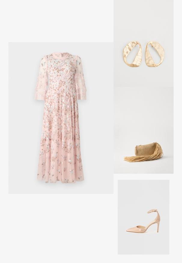 Needle & Thread EVERETT BLOOM ROUND NECK GOWN - Svečana odjeća - light pink; Nude patentna kožna cipela s uskim vrhom, kaišem oko gležnja i štiklom, koja se odlikuje glatkom teksturom i minimalističkim dizajnom.; Cult Gaia VIERA - Ručna torbica - natural; Par zlatnih metalnih naušnica nepravilnog ovalnog oblika s teksturiranom, blago kovanom površinom na bijeloj pozadini.