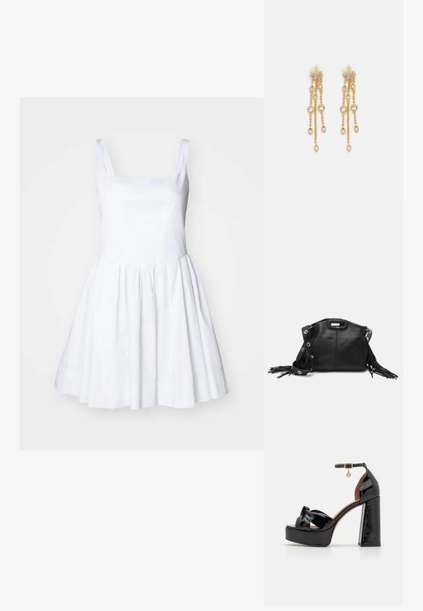 Weißes Kleid mit quadratischem Ausschnitt und dünnen Trägern. Das Oberteil ist figurbetont und führt zu einem schwingenden Rock mit glatter Textur und ohne sichtbare Muster.; Maje High Heel Sandalette - noir; Maje MISS MINI - Umhängetasche - noir; Goldtonige Ohrringe mit mehreren kaskadierenden Ketten, verziert mit klaren ovalen Strasssteinen und dekorativen Ohrsteckern.