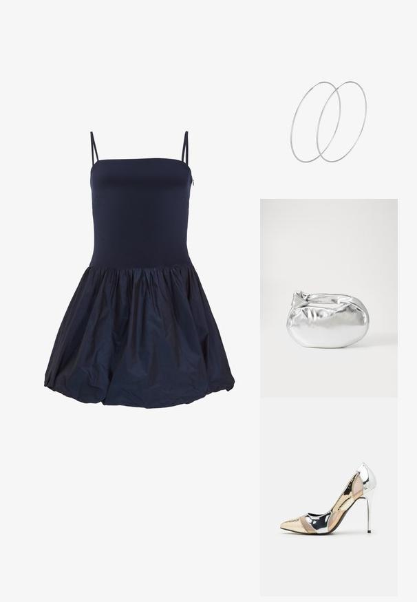 Námornícky modré bezrukávové šaty s priliehavým korzetom a nariasanou sukňou vyrobené z ľahkého materiálu, s jemným leskom a kontrastnou textúrou.; Lodičky s špičatou špičkou v striebornom, zlatom a telovom farebnom prevedení. Lesklý povrch s výrezovým dizajnom, s ihlovým opätkom.; Strieborná metalická taška s mäkkým, zaobleným tvarom a uzáverom s uzlíkom. Vyrobená z hladkej syntetickej kože.; Strieborné kruhové náušnice s minimalistickým dizajnom. Cirkulárny tvar, hladký povrch a tenký profil. Ľahké s lesklým povrchom.