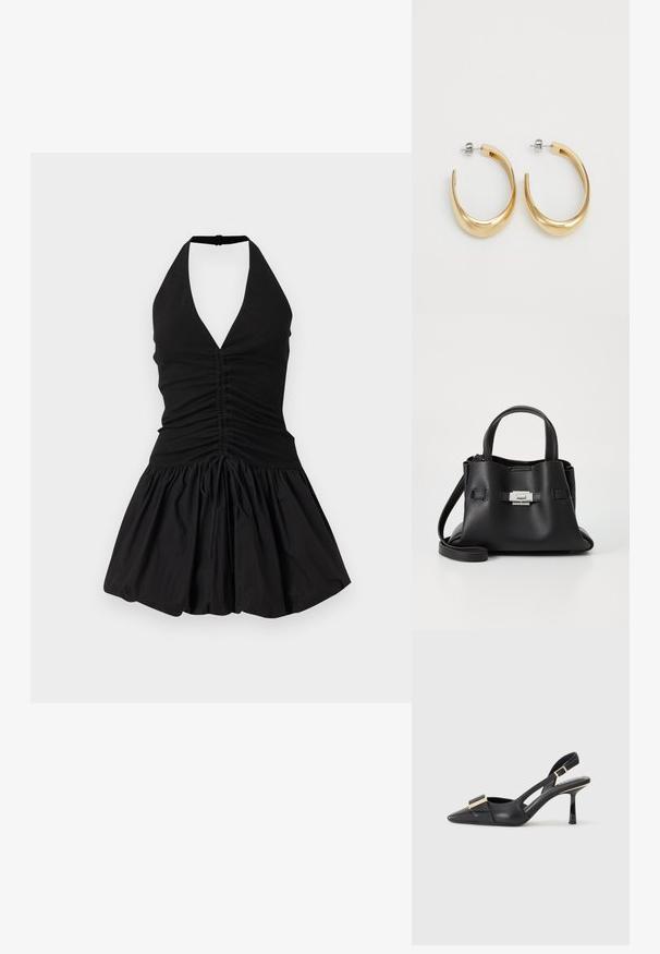 Sorte halterneck kjole med dyp V-utringning, rynket liv og utsvingt skjørt. Laget av mykt stoff med en glatt tekstur og snøring.; Svart skinn slingback-sko med spiss tå, slank hæl og gullfarget detalj på vampen. Glatt tekstur og strukturert design.; Svart skinnveske med teksturert overflate, som har to håndtak på toppen, en avtagbar skulderrem og detaljer med sølvspenne.; Gullfargede hoop øredobber med en glatt, buet design. Laget av metall, med en elegant finish og bakfeste.
