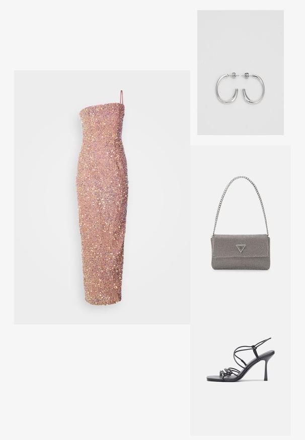Enostavna midi obleka brez naramnic, prilegajoča se telesu, v svetlo roza barvi, okrašena s sijajnimi bleščicami za teksturo in sijaj. Gladka silhueta s ravnim izrezom.; Črne visoke sandale na peto imajo tanke naramnice z vozlom, gladek kvadratni toe in eleganten stiletto peto.; Svetlo siva kovinska torbica z verižnim ročajem, okrašena z majhnimi okroglimi kovinskimi bleščicami in trikotnim logotipom blagovne znamke.; Srebrne uhančke v obliki obroča z gladko, sijočo površino, ukrivljene oblike in zapiranjem na zatič. Minimalistična zasnova z modernim zaključkom.