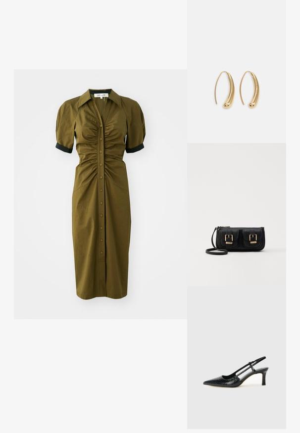 Alkano žalia vidutinio ilgio suknelė su prigludusia forma, trumpomis pūstomis rankovėmis, apykakle ir mygtukų užsegimu priekyje. Juodi rankovių akcentai.; Juodai lakuoti slingback aukštakulniai su smailiu nosiu, su tekstūruotu gyvatės raštu, reguliuojama juosta ir trumpu, tekstūruotu blokiniu kulnu.; Juodas odinis per petį nešiojamas krepšys su dviem priekiniais kišenėmis, auksiniais sagtimis, užtrauktuko uždarymu ir siauromis petnešomis. Textūruota paviršius ir kompaktiškas stačiakampis formatas.; Auksinės metalinės auskarų kabės su lenktą, pailgą forma. Turi lygų, blizgantį paviršių ir užapvalintą galiuką papildomam akcentui.