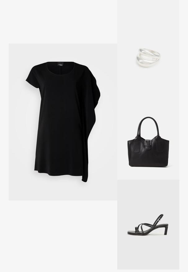 Čierne šaty s krátkym rukávom, s okrúhlym výstrihom, voľným strihom, mäkkou látkou, asymetrickým lemom a minimalistickým štýlom.; Čierne sandále na vysokom podpätku so štvorcovou špičkou a nízkym blokovým podpätkom. Obsahujú viacero tenkých popruhov a nastaviteľný členkový popruh. Vyrobené z hladkej kože.; Čierna kožená taška s hladkou textúrou, štruktúrovaným tvarom, dvoma uchami a výrazným strieborným prackovým detailom na prednej strane.; Strieborný prsteň s dvojitým pásikom s hladkým, lesklým povrchom. Má plynulý, zakrivený dizajn s prekryvajúcimi sa časťami pre moderný vzhľad.